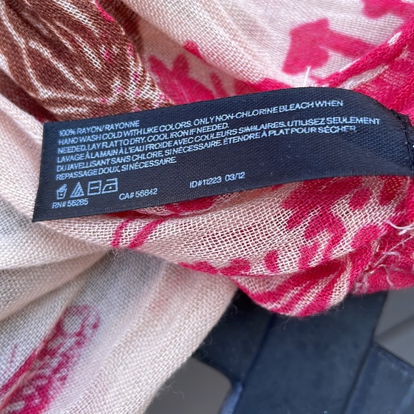 Express Infinity Scarf - Picture 4 of 7